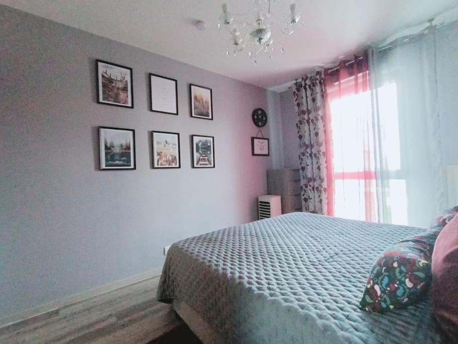 Appartement 4 Pieces - La Rose Des Yvelines - Classe 3 Etoiles Трап Екстер'єр фото